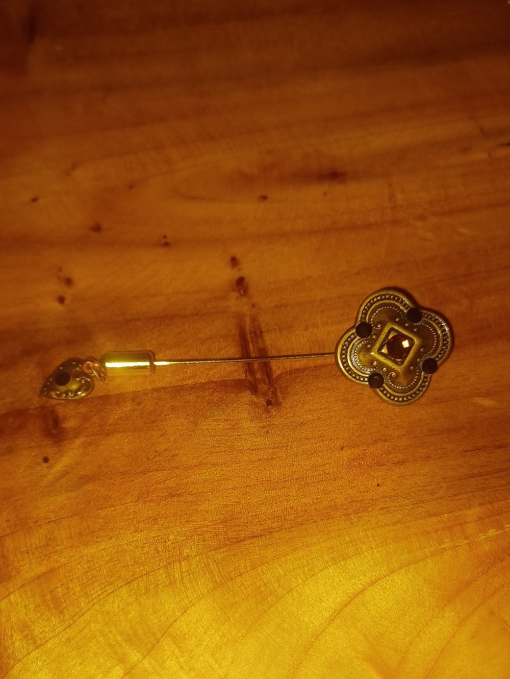 Vintage 1928 Jewelry Co Stick Pin Amber Topaz Glass Black Rhinestone Heart Charm
